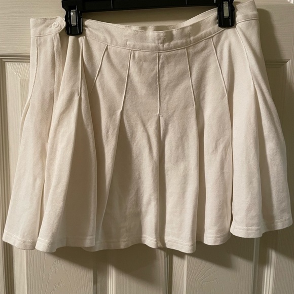 White urban outfitters skater skirt size L - Picture 1 of 3